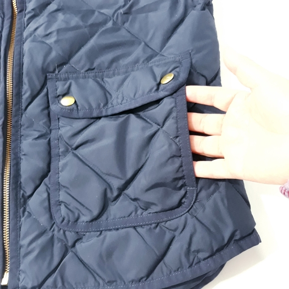 J. Crew Women's Navy Quilted Vest With Pockets Zipper Up Size Small - Picture 4 of 10